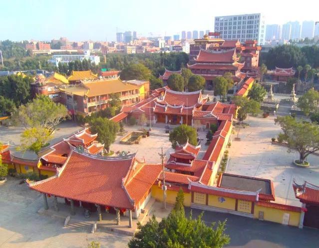 “庆莲寺”