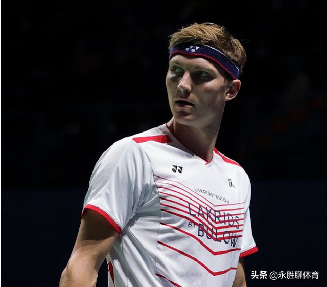 骆建佑陪练成冠军，外国球迷：输是新加坡人，赢时变回马来西亚人