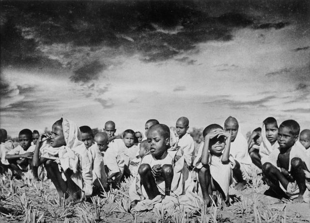 1770年孟加拉大饥荒：一场英国人对印度人的种族灭绝，死1000万人