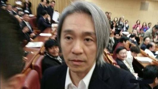 周星驰原本打算和罗慧娟结婚，结果被他一句调侃单身至今