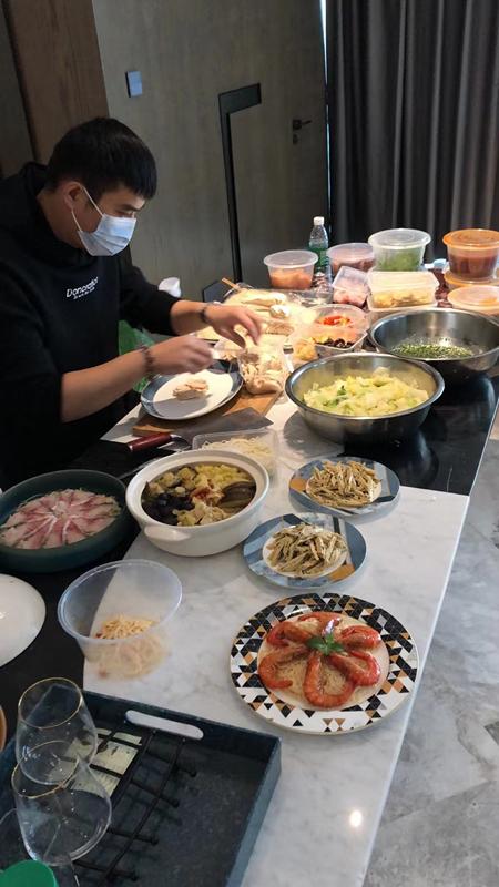 看着电视馋哭了！为美食“化妆”的人们，从影视圈走出的新“食物链”