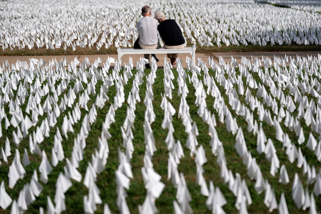 美国买官卖官真相：花50万美元买个驻外大使，是种什么体验？