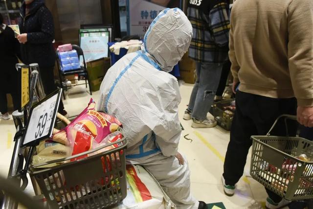 紧急扩散！山东一地密接者…轨迹跨3省、3市、3县区！去过酒吧、澡堂、婚礼现场