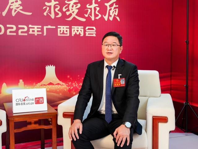 广西人大代表石小松：力争2023年预包装柳州螺蛳粉销售收入超120亿元