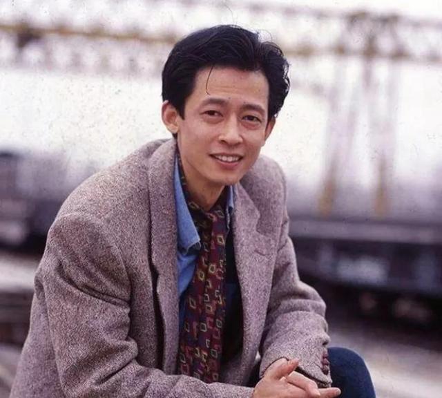 “花心大萝卜”王志文的情史，6个嫩妹1个富婆，他的厉害你想不到