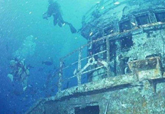 日本不沉之舰3分钟沉入海底，打捞时40吨黄金神秘失踪，真相如何