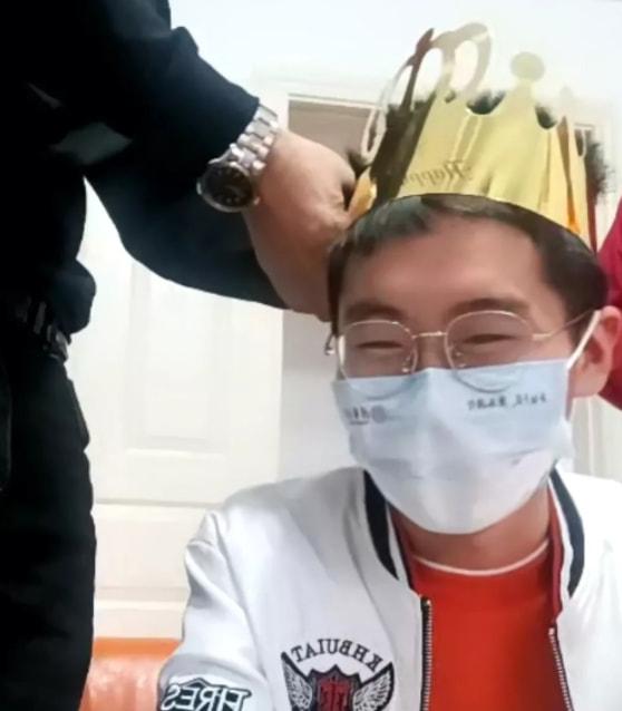 孙卓回家的37天，卓爸回包子铺，姐姐成网红，孙辉成“理想男友”
