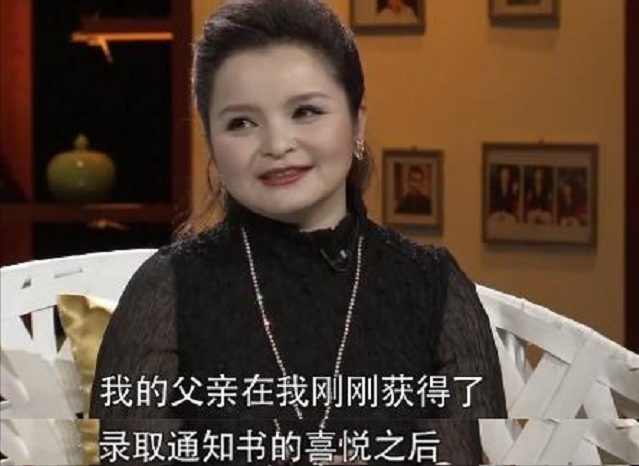 “中国夜莺”吴碧霞，翻唱网红歌曲，被网友调侃：这不是欺负人吗