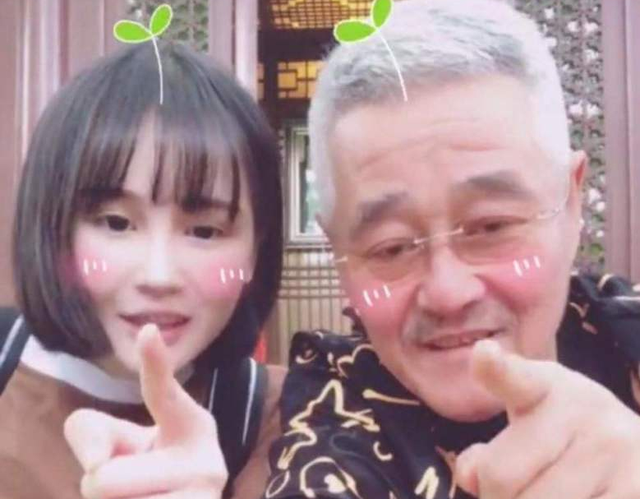 这5位喜剧二代，有的整容成网红，有的百捧不红，有的成顶流