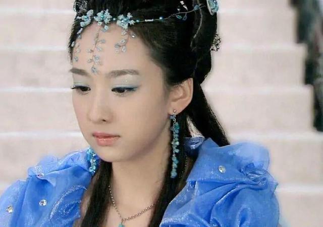 “看着眼熟，却叫不上名字”的4位女星，你要都知道，那真是厉害