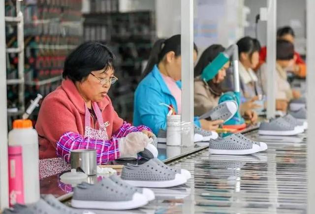 快餐巨头每年揽500亿？土豪省六个称霸全球的“爆品”，真自豪