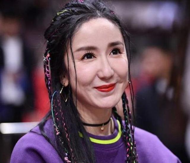 8位因整容而“塌房”的女星，明明长得美艳动人，为何还要动刀？