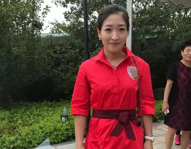 她连胜陈梦、伊滕和孙颖莎，却为何一生在天才少女面前甘拜下风？