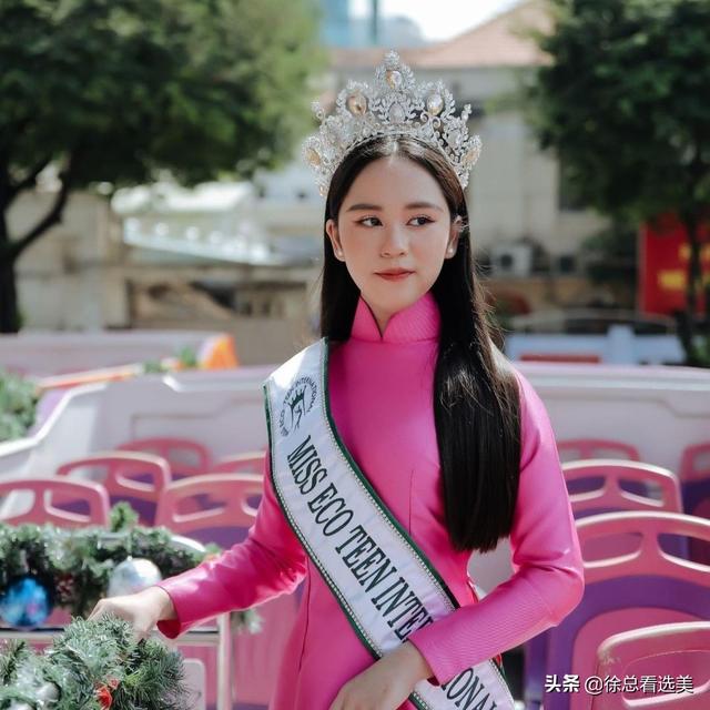 越南13岁小美女身高1.68米，长相漂亮实力强大拿下国际选美冠军