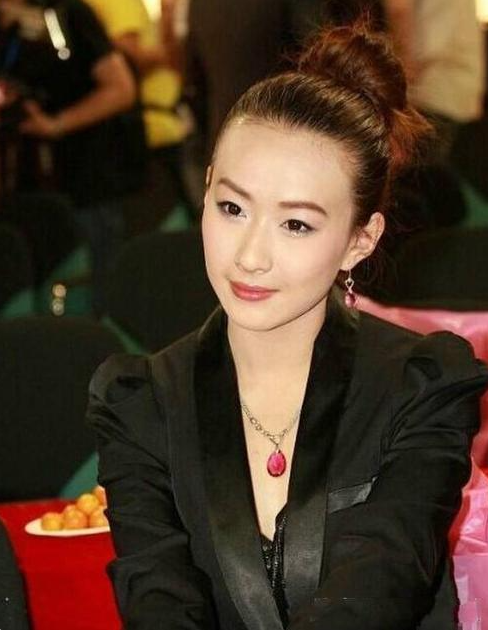 广东23岁女孩，“临危受命”接手父亲家业，掌管巨额资本