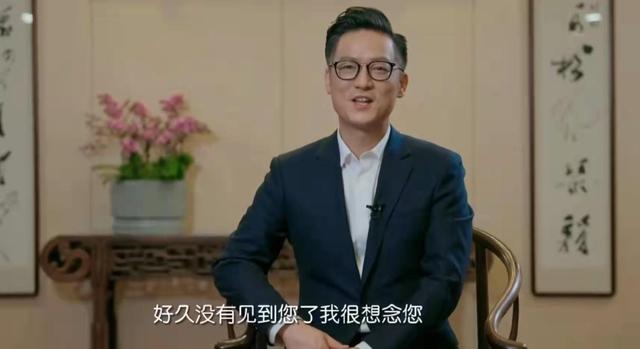 台湾作家白先勇与昆曲演员俞玖林互贺新年：希望传承昆曲艺术