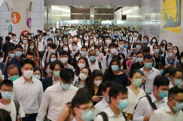 连续5年生育下滑！当代人更愿“活在当下”，低欲望才是生育难题