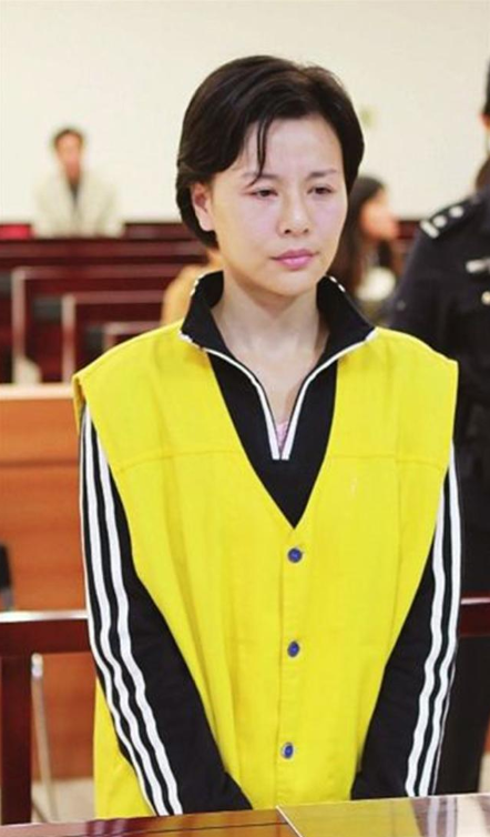 女模特顾春芳靠"借钱"过奢靡生活，4年借了17亿，最终被判死刑