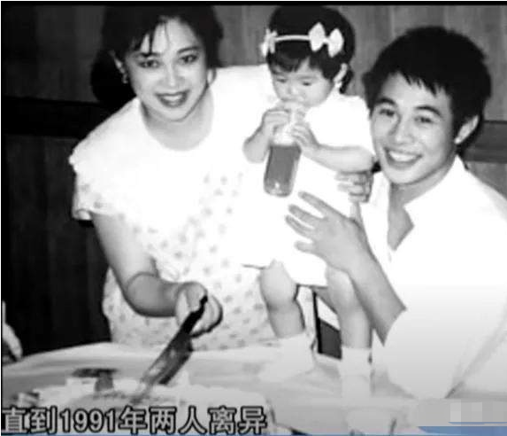 李思：父亲抛弃了我们母女移情利智，我为什么会是李连杰的女儿？