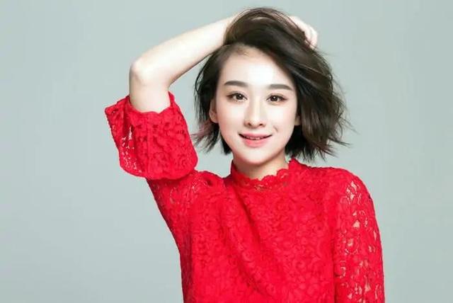 “看着眼熟，却叫不上名字”的4位女星，你要都知道，那真是厉害