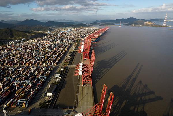 “全球供应链节点”宁波舟山港去年货物吞吐量增长4.4%