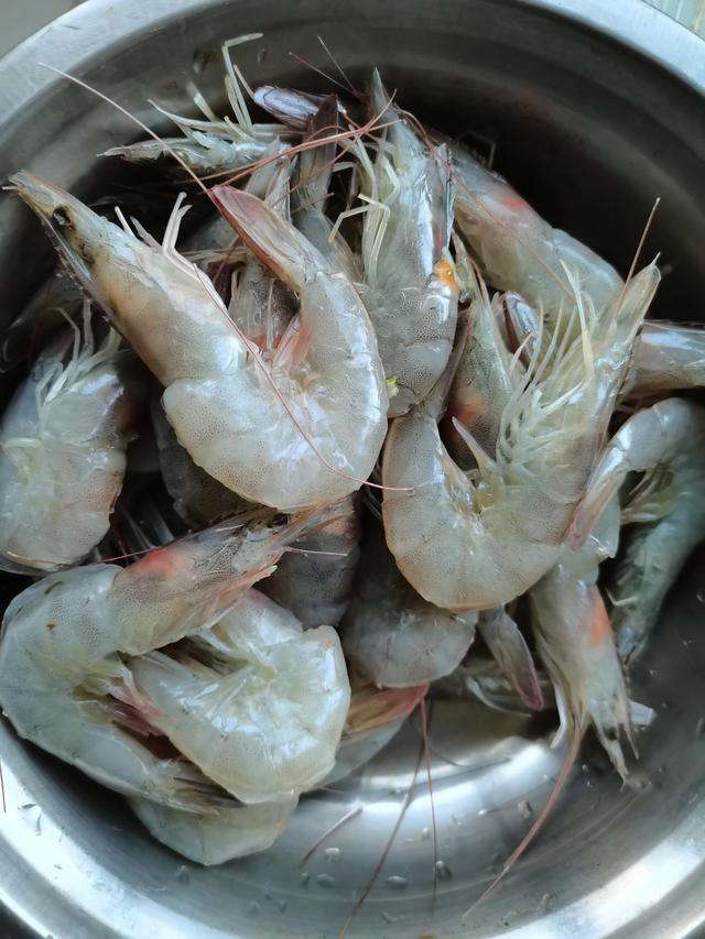 简单易做的黑胡椒大虾