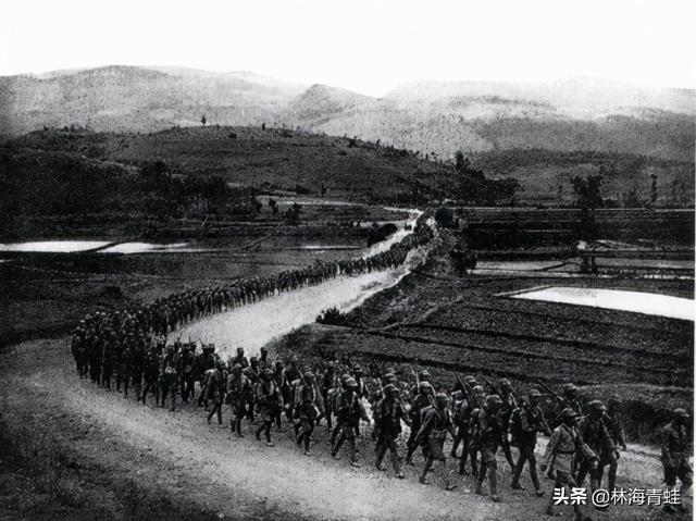 谏山春树：与冈村宁次等人坐在投降席上的日军第十方面军参谋长