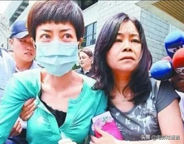 八位红极一时的明星，如今过气境况不一，有人幸福，有人街头卖唱