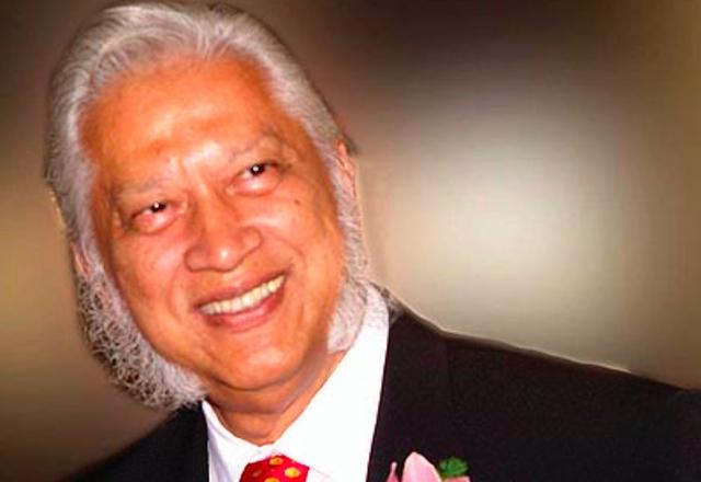 1948年一印尼弃婴被广东夫妇收养，后成为亿万富豪，一生回报中国