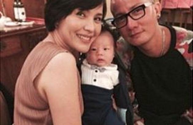 郑惠玉和好友度过53岁生日，“殷素素”到场庆祝，两人保养有术