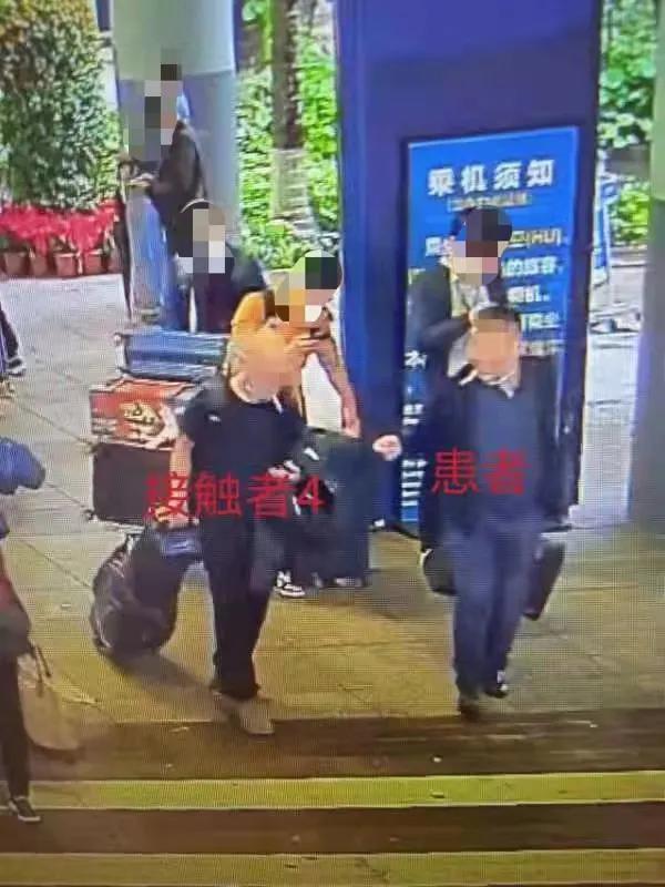 本土新增71+15，两地升级高风险！4人与无症状感染者近距离一起吸烟