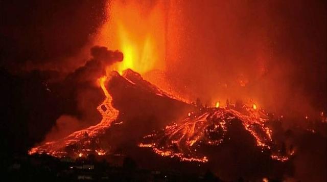 汤加海底火山喷发威力相当于上千颗原子弹，专家：或持续很长时间