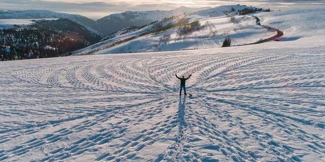 抓住冬天的尾巴，艺术家如何留住短暂冰雪的浪漫？