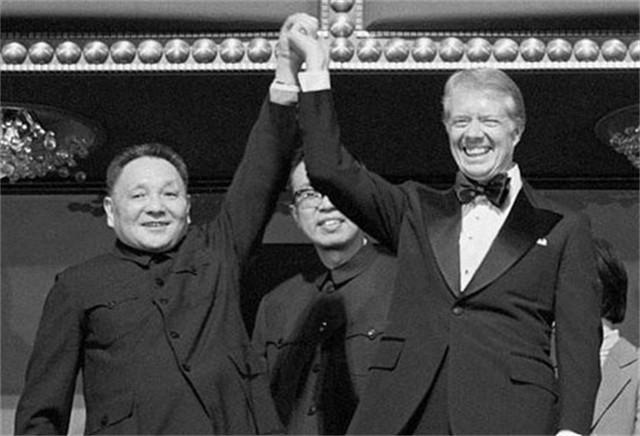 1978年，邓小平答应美国暂缓废除和台湾的条约，但提出一个条件