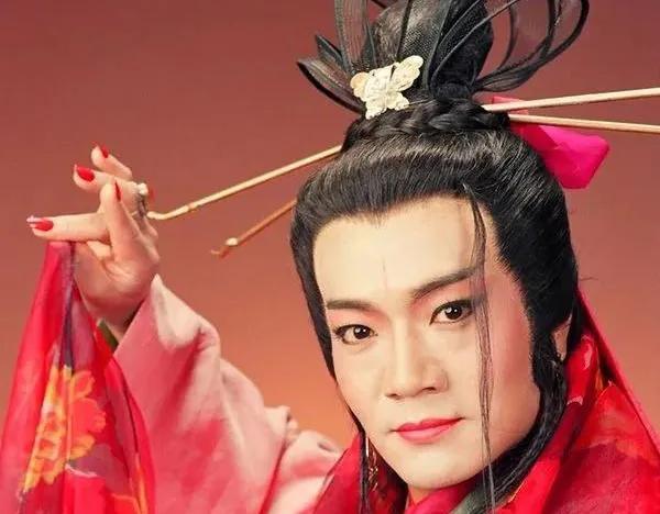 不是谁都能演东方不败，9位扮演者，有人成了经典，有人成了笑柄