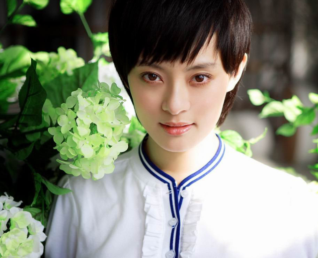 孙俪：在父母离婚阴影中长大，痛恨父亲，在继母呵护中和父亲和解