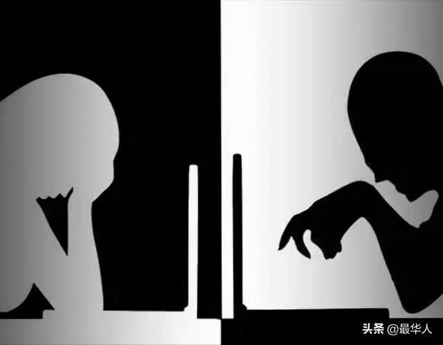为反抗美国霸凌，他把中国国旗插上了白宫网站
