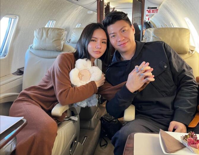 从官宣被求婚，到收千万聘礼，何猷君前女友带4岁儿子高调二婚