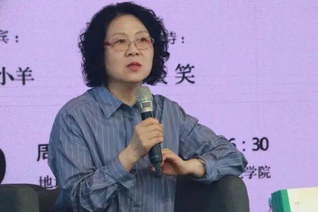 拥抱庸常的生活——简析池莉小说中的“小市民”形象