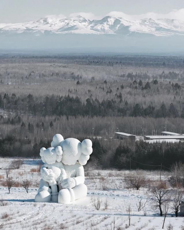 抓住冬天的尾巴，艺术家如何留住短暂冰雪的浪漫？