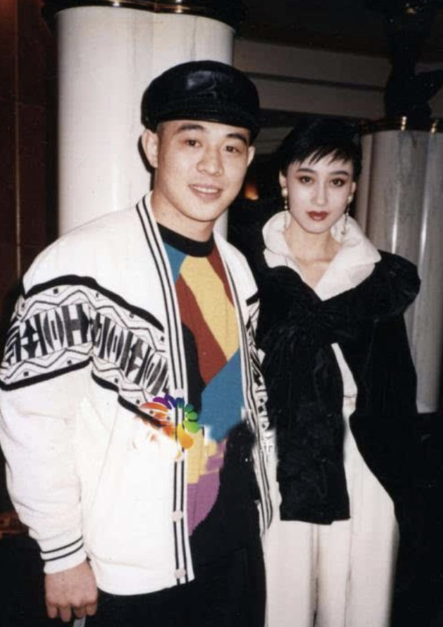 李连杰大女儿李思：父亲抛弃了我们移情利智，母亲住了10年地下室