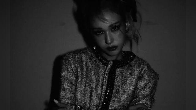 somi x ELLE新加坡 封面拍摄花絮视频