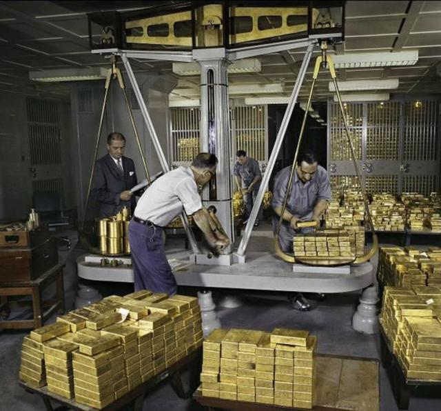 美联储不敢私吞黄金，600多吨黄金运抵中国，美媒：或会清零美债