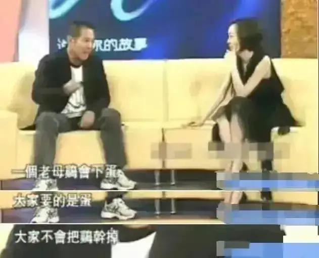 同样是李连杰的老婆，把前妻黄秋燕和利智一对比，差距就出来了