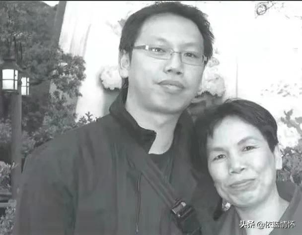 15岁孤儿遇到善心“妈妈”收留，长大后拿出1500万感谢养母