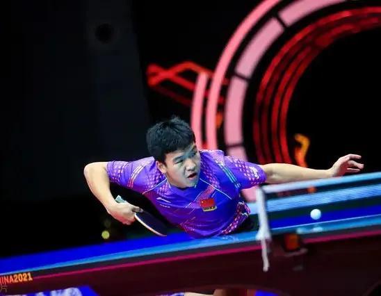 wtt新加坡大满贯赛事，资格赛向鹏3比2险胜阿拉米杨，好险