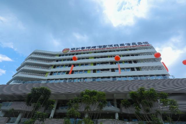 深圳香港培侨书院龙华信义学校扩招内地生