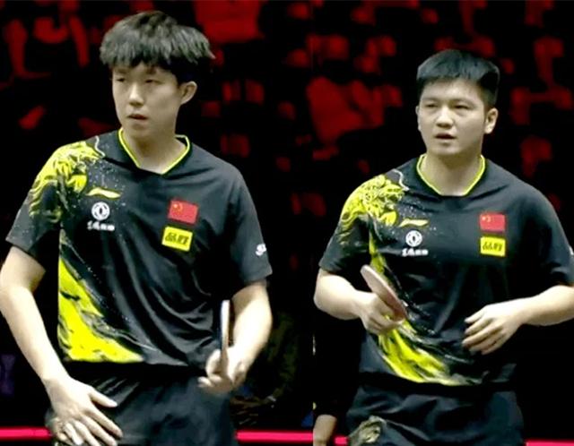 国乒王牌组合击溃日本夺冠，00后新星成双冠王！樊振东仍点出不足