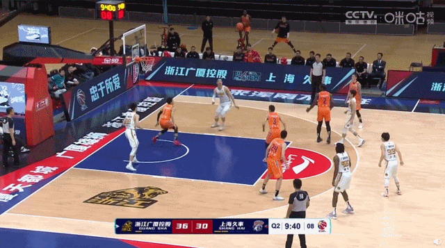 体坛联播｜许钟豪禁赛6场罚款20万，梅西内马尔遭球迷嘘声