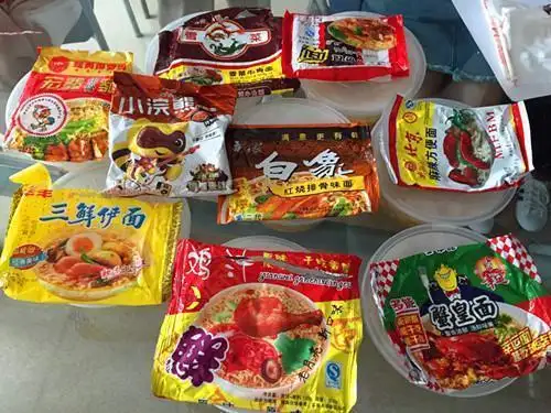 18种老式方便面，美味又健康，比老坛酸菜强太多了，满屏都是回忆